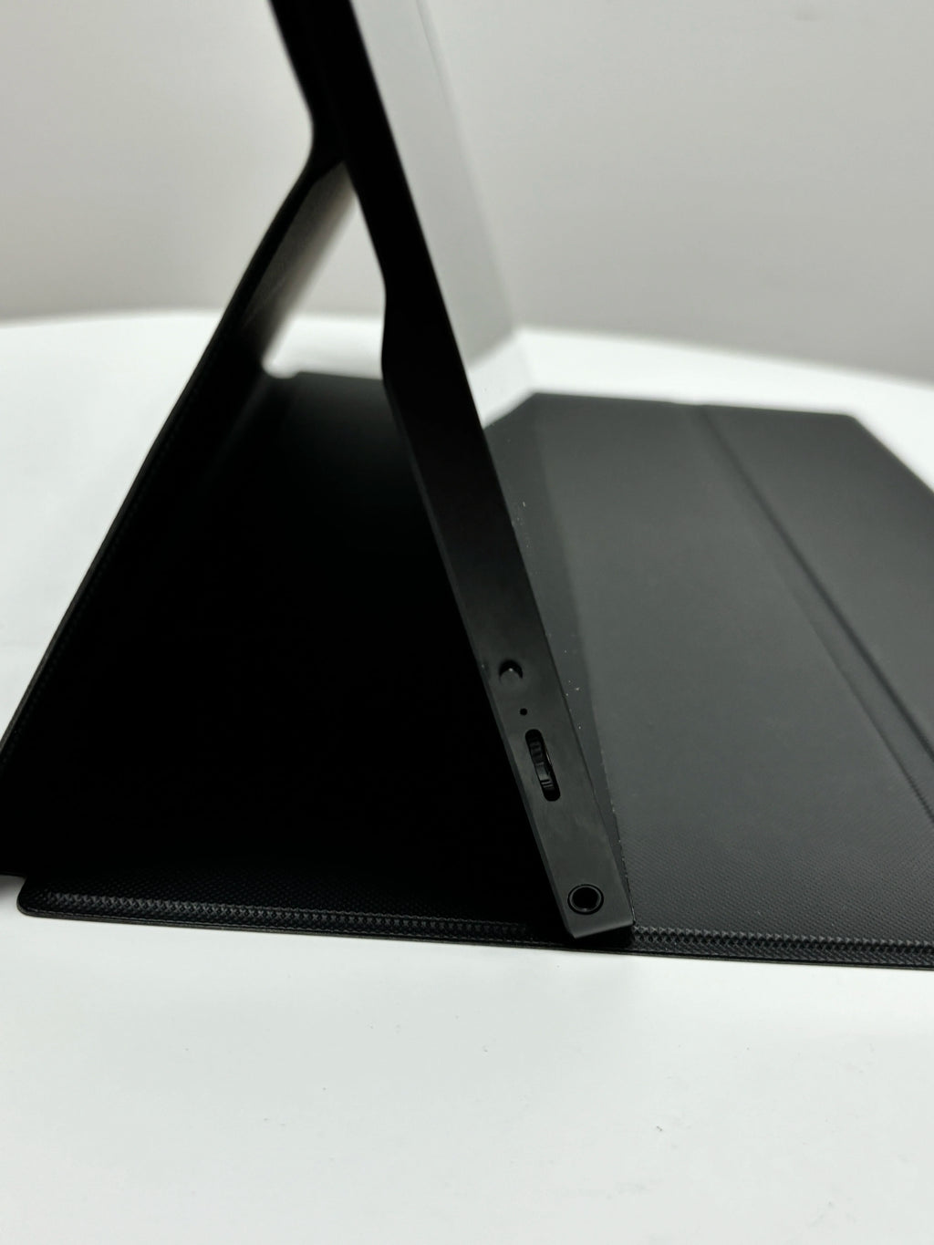 Aluminum 15.6 Inch Portable Monitor Mobile Phone Computer Game Console Extended Screen PS4/SWITCH/XBOXONE Lcd Monitor